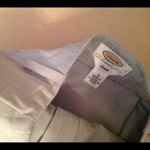 Grey white pencil pin skirt . Lined size 2